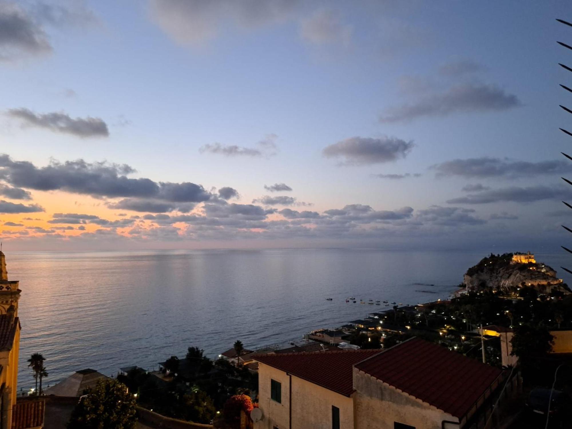 Tithouse Tropea Apartment ภายนอก รูปภาพ