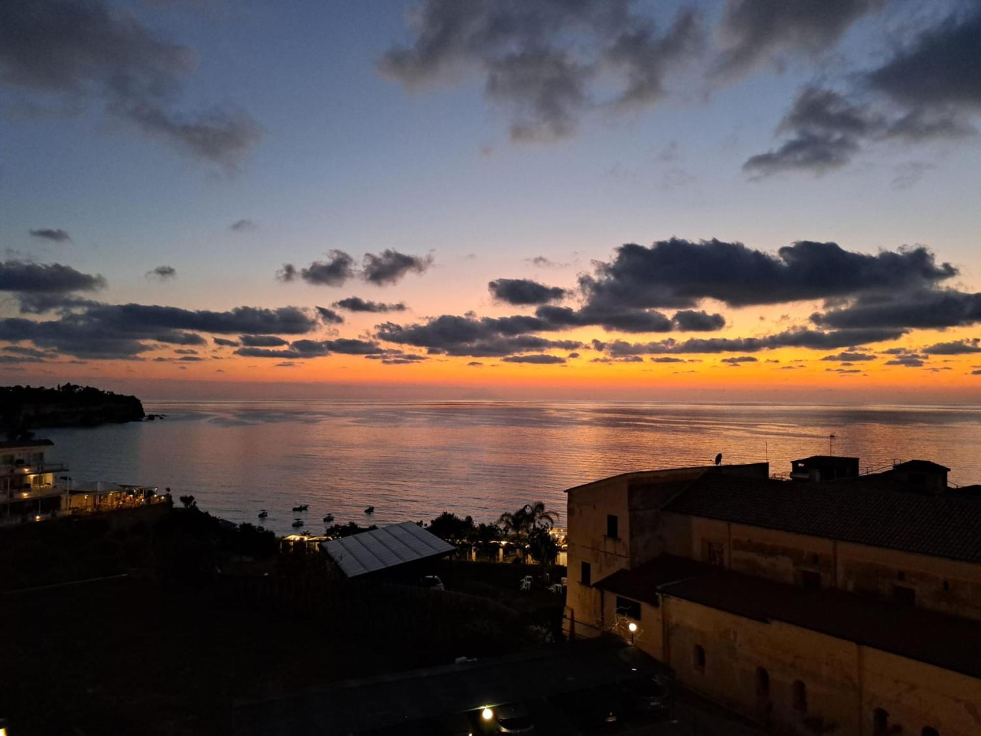 Tithouse Tropea Apartment ภายนอก รูปภาพ